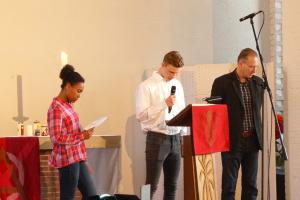 Interkulturelle Kirche in Hamburg: Taufen im Internationalen Gospel-Gottesdienst
