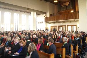 Interkulturelle Kirche in Hamburg: Taufen im Internationalen Gospel-Gottesdienst